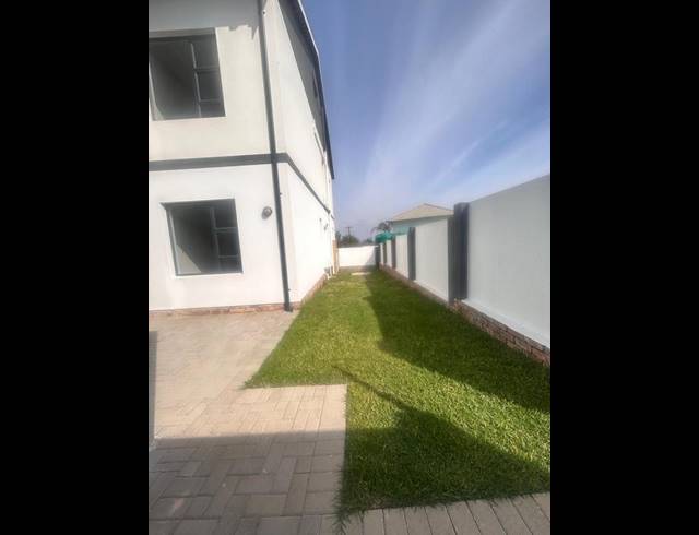 3 BEDROOM PROPERTY TO RENT IN GLEN AUSTIN